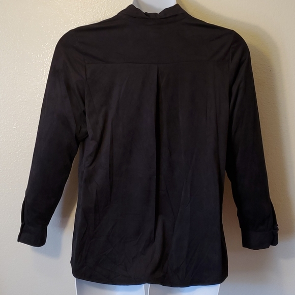 NWT! Adorable Velvety Plus Size Tops - Picture 4 of 7